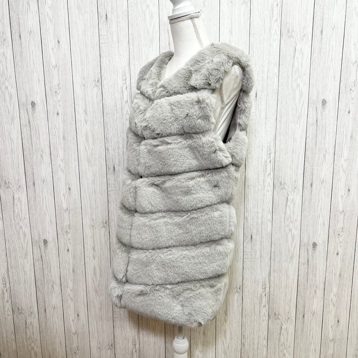 Ferne Faux Fur Winter Gilet Light Grey - Sugarplum Boutique