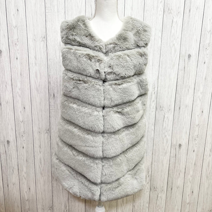 Ferne Faux Fur Winter Gilet Light Grey - Sugarplum Boutique